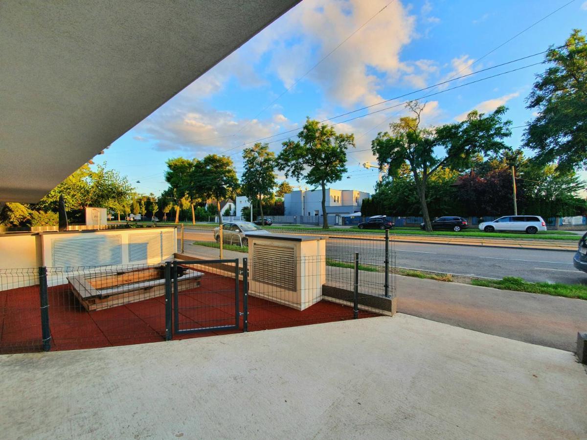 Near Lake Fully Furnished Beautiful Apartment Βιέννη Εξωτερικό φωτογραφία