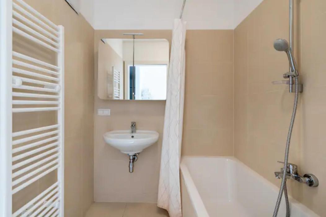 Near Lake Fully Furnished Beautiful Apartment Βιέννη Εξωτερικό φωτογραφία